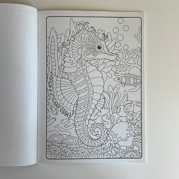 Bendon Ocean Treasures Advanced Coloring Book - Picture 4 of 7